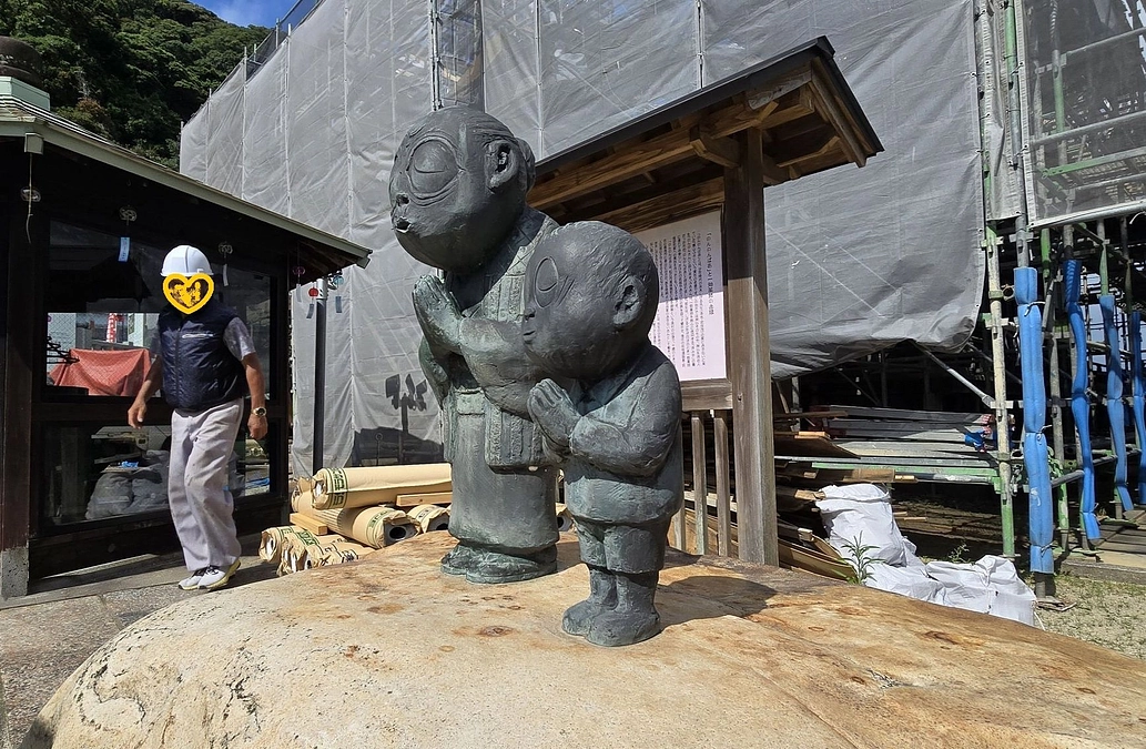 ずっと工事を見守っています…