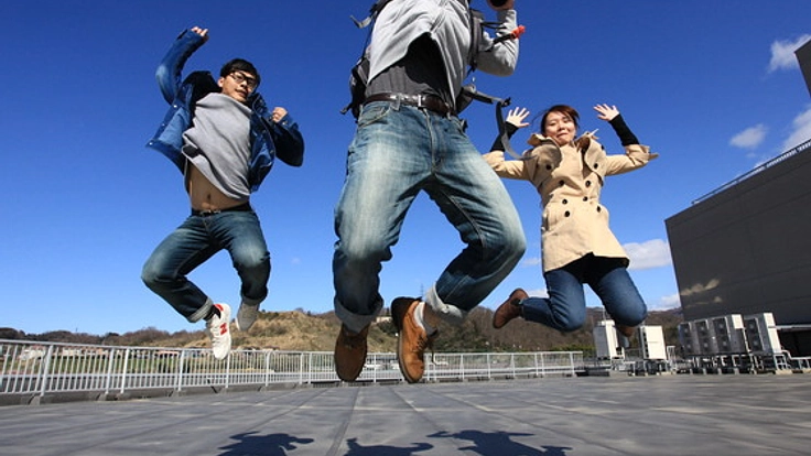 日本での就職活動を題材に小さな幸せに気づける映画を作ります！