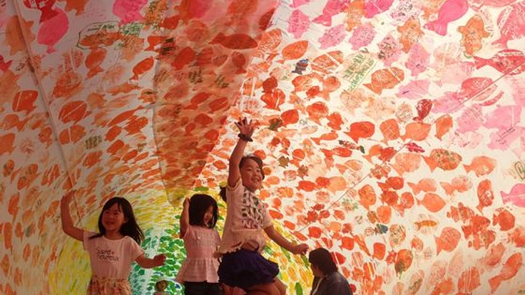 神戸で、子供達の夢が詰まった大きなこいのぼりを24匹揚げたい！