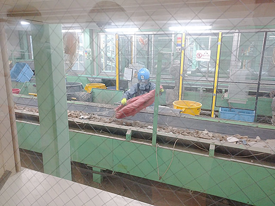 海から拾ってきたプラ廃棄物の処分を引き受けてくれそうな候補が３社見つかりました！