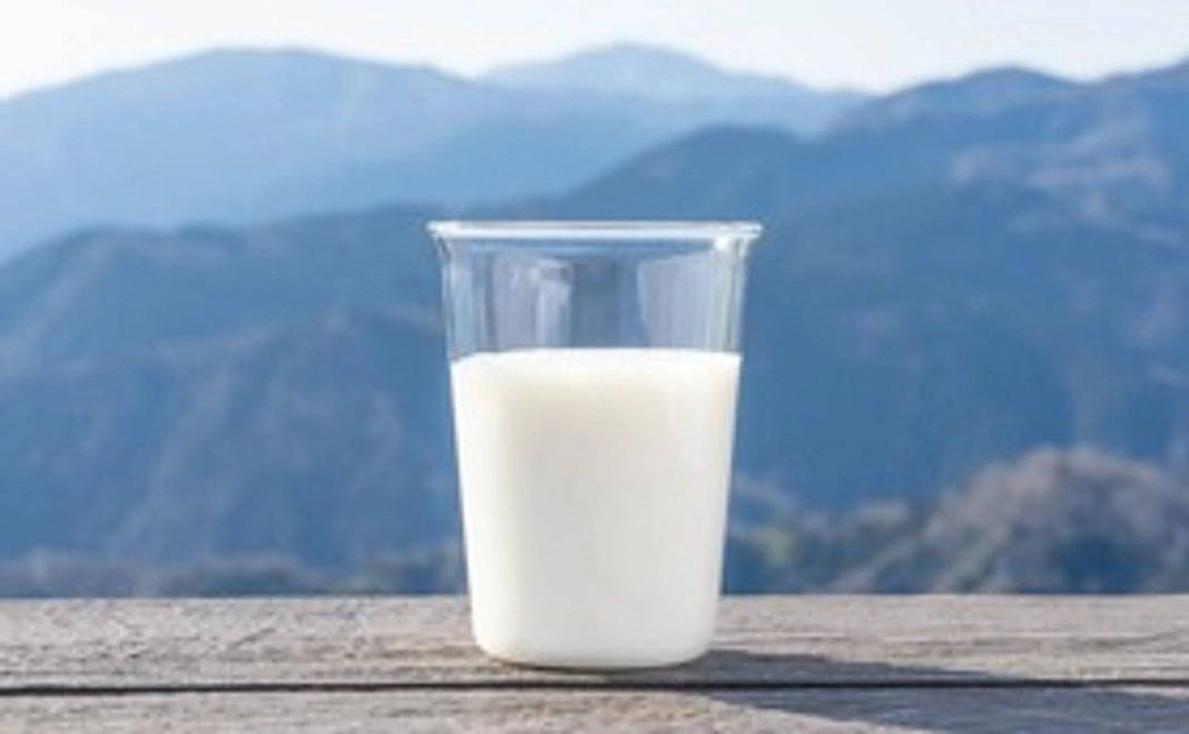 自然放牧の牛乳３種を飲み比べ（＠武蔵野デーリー）