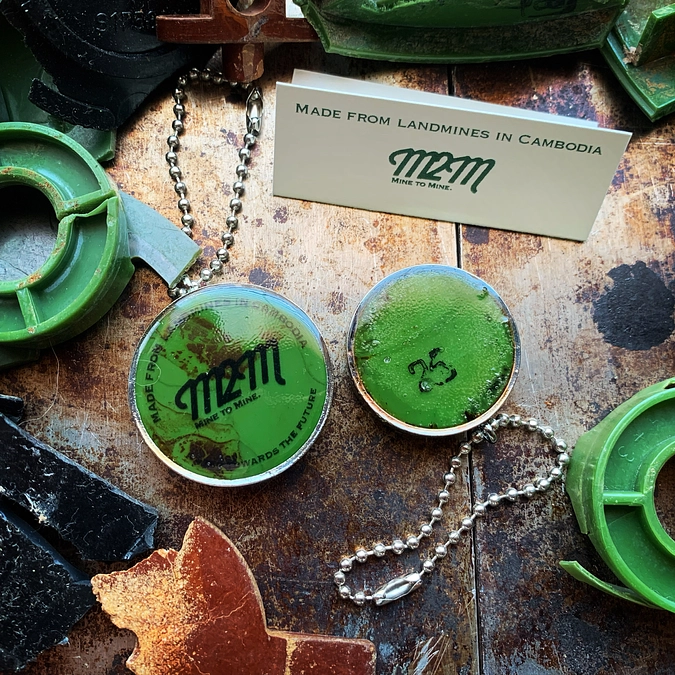 地雷プラスチックアップサイクル製品「M2M」