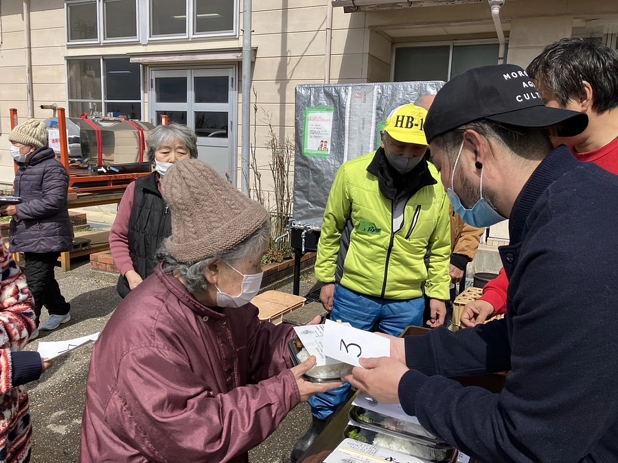 炊き出しの様子