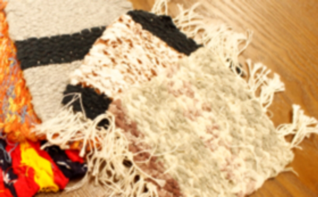 おばあちゃん手作り未来織りコースター2枚