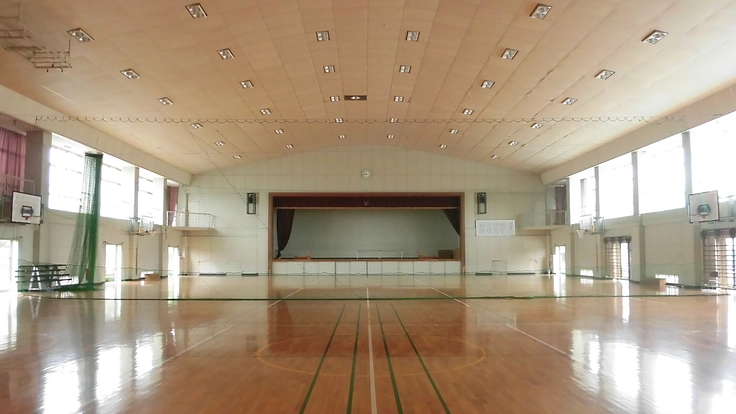 高知学芸中高クラウドファンディング～体育館に巨大映像を投影しよう～