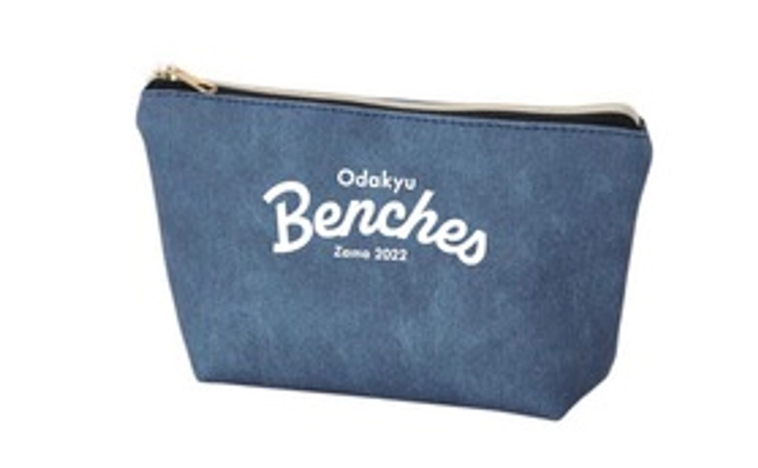 【限定デザイングッズコース】小田急ベンチーズロゴ入り『ポーチ』をお届け