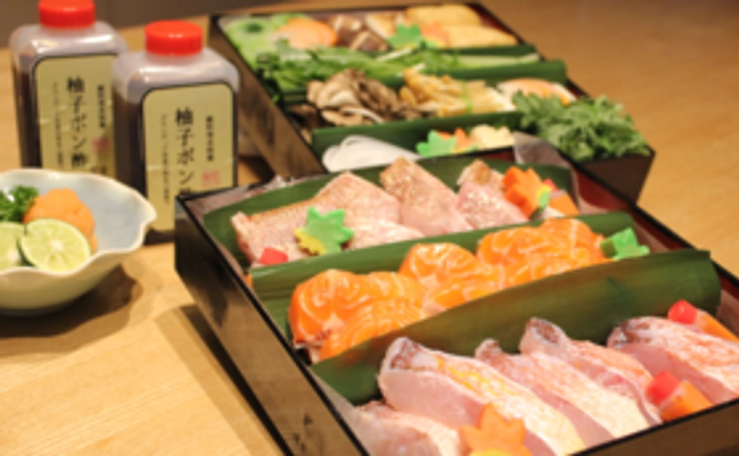 自宅は温泉旅館　福井の海鮮三種鍋セット～のどぐろ・福井サーモン・若狭ぐじ～４名様分&源泉１０L