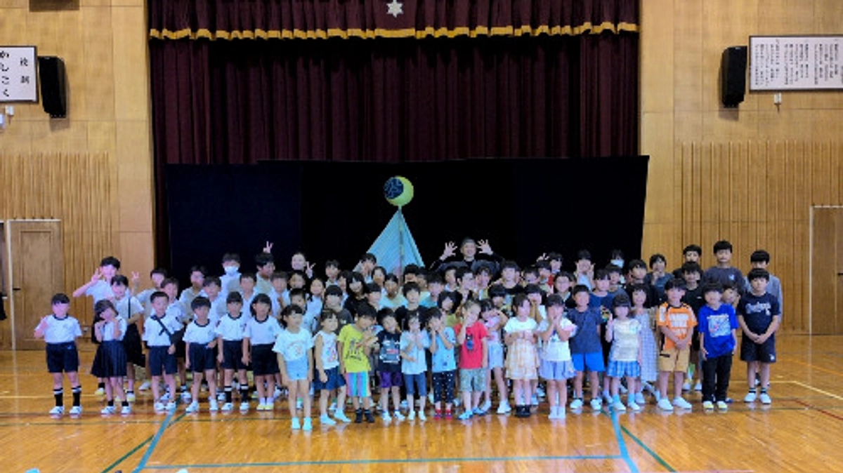 曽於市立笠木小学校で曽於市内3校が集まって人形劇鑑賞会が実施されました！