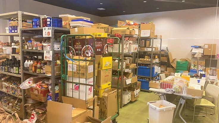 食品ロスと困窮者をつなぐ「フードバンクちば」への台車・精米機の寄贈