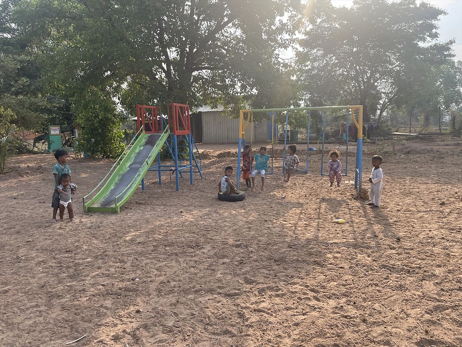 クメール正月前、公立学校は休業に入りました。