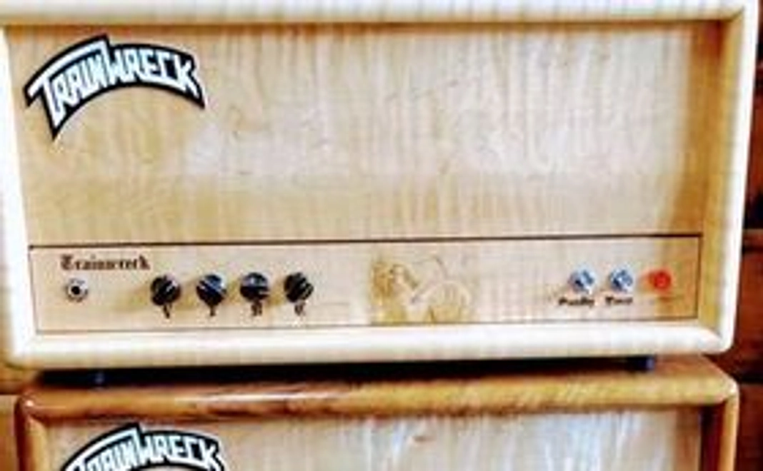 ご希望のアンプを1週間20000円で利用できる権利+アメリカ製トレインレックオリジナルTシャツ1枚プレゼント。