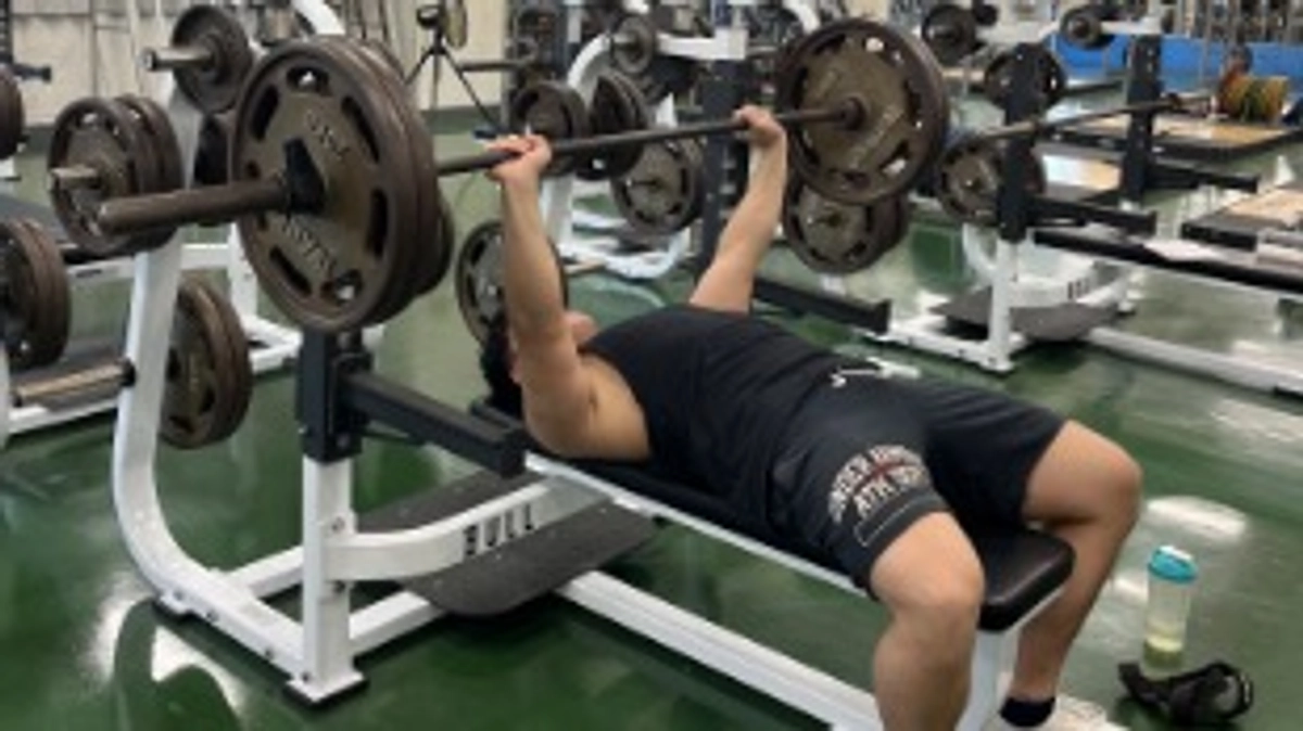 ベンチプレスをしました！