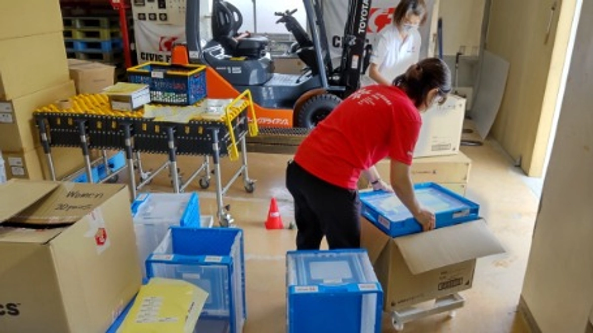 【令和5年大雨】佐賀の備蓄倉庫から福岡へ　給水バッグと台車、簡易トイレを届けました