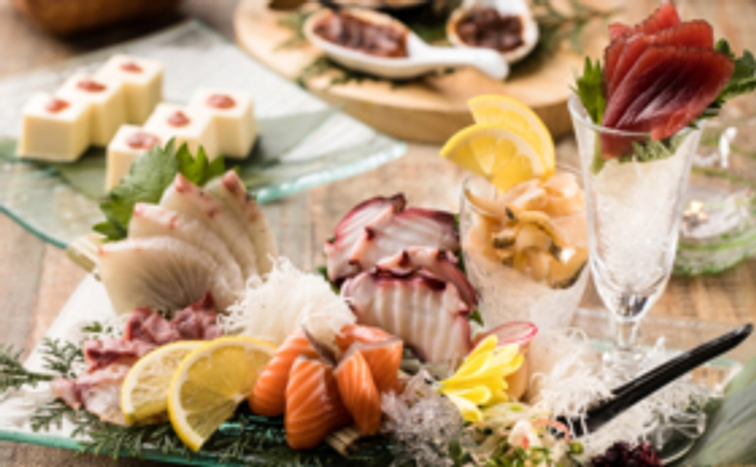 【日本酒と食事を満喫！】飲み放題付き特別コース券1名様分（7,000円相当）&特典付き会員