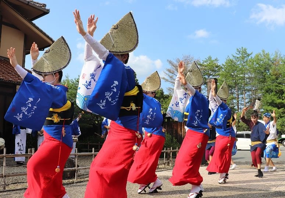 神楽門前湯治村に”阿波踊り”が登場！！