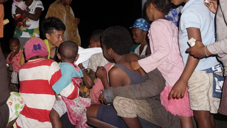 マダガスカルの家無き人たちに、衣服を届けたい。