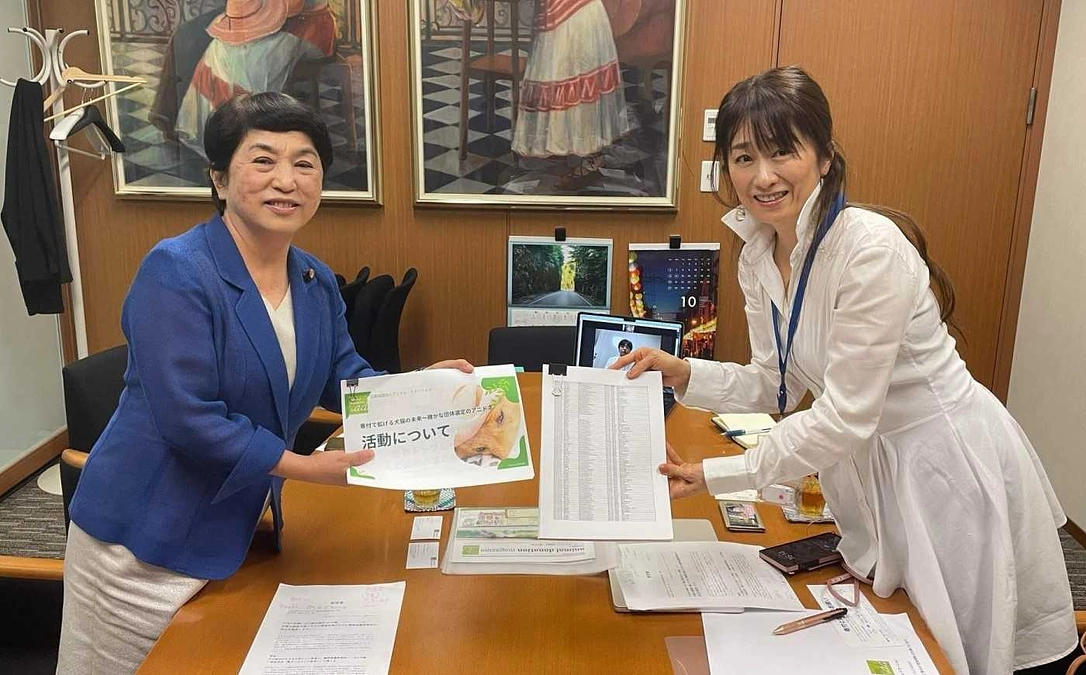 【ご報告】犬の外飼いや繋ぎっぱなしの規制に向けて、5,612件の署名と要望書を提出しました！