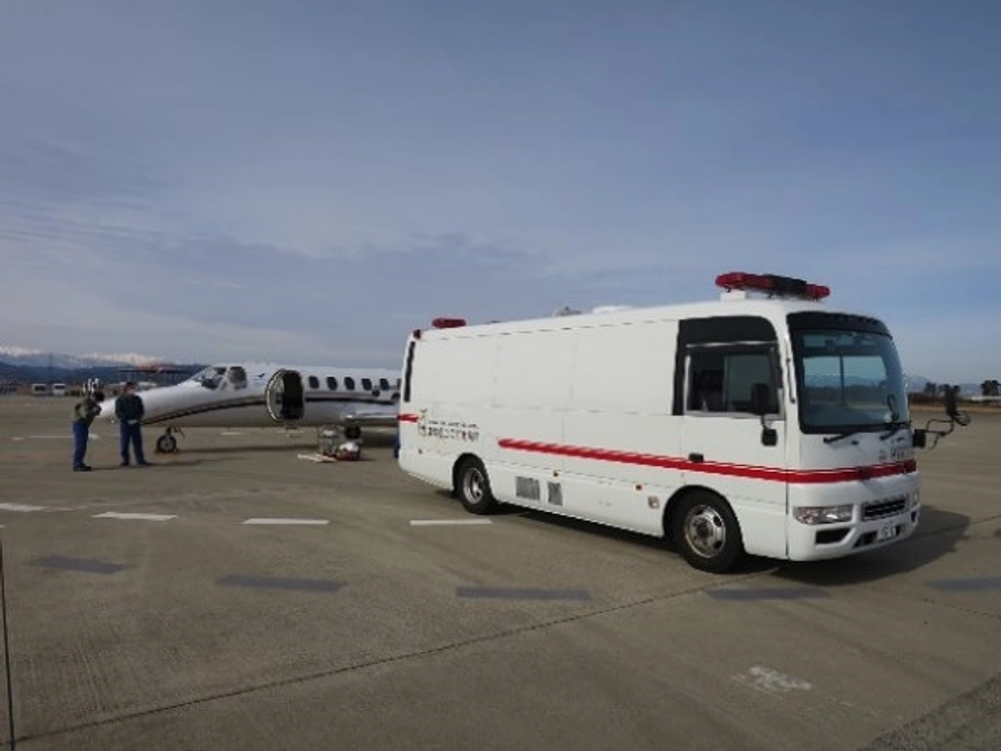 １月２７日に第９例目の０歳男児を仙台空港から静岡空港まで搬送しました