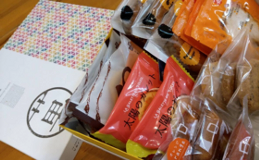 お菓子の詰め合わせ＋お礼状の送付
