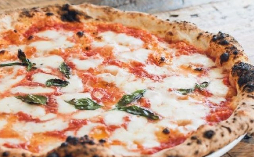 【食べて応援!】Azzurrissimoピッツァテイクアウト券(3300円分)