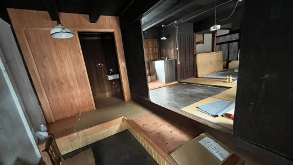 長屋に簡易キッチン、トイレ、手洗いがつきました！