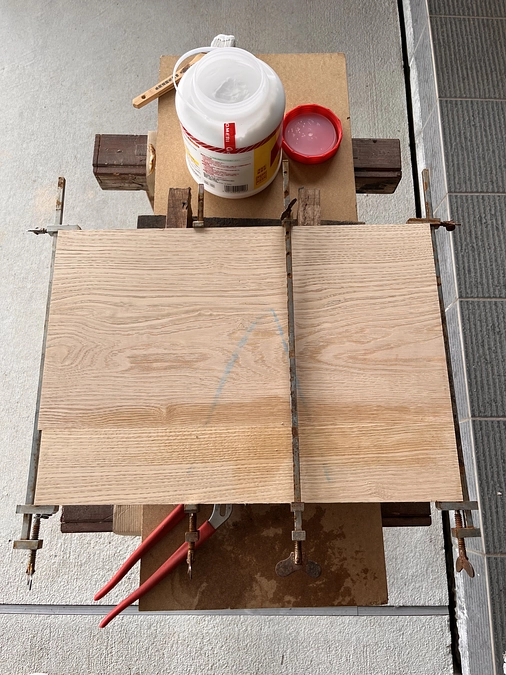 踏み台を作成しています