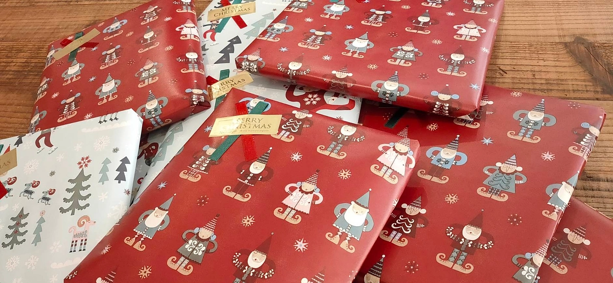 親子の思い出づくり　クリスマス絵本プレゼント企画を実施しました