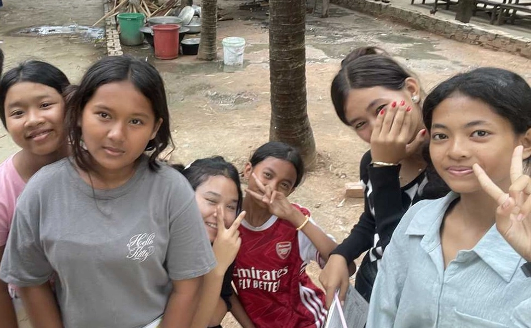 孤児たちからのビデオレター