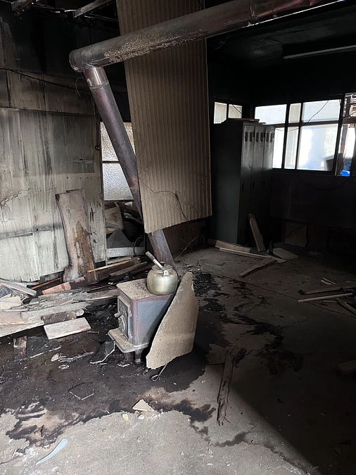 少しずつ材料の片付けを行なっています