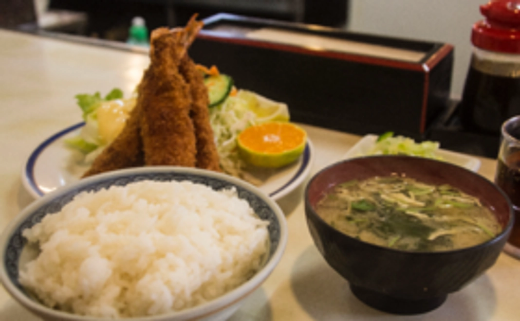 きさらぎ亭オリジナル千社札と食券をあなたに