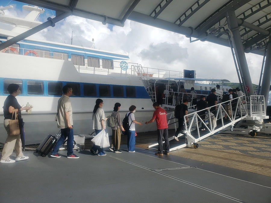 本日（10/25）新上五島町に町有高速船の指定管理者の申請を行いました。