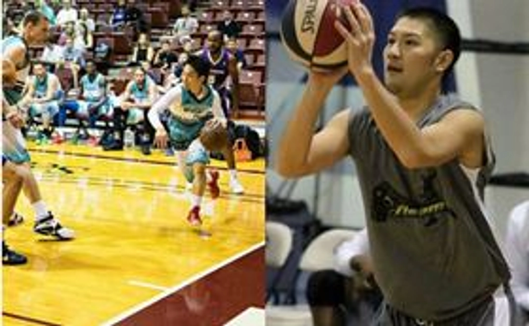 プロ選手が写っているポストカードをお届け