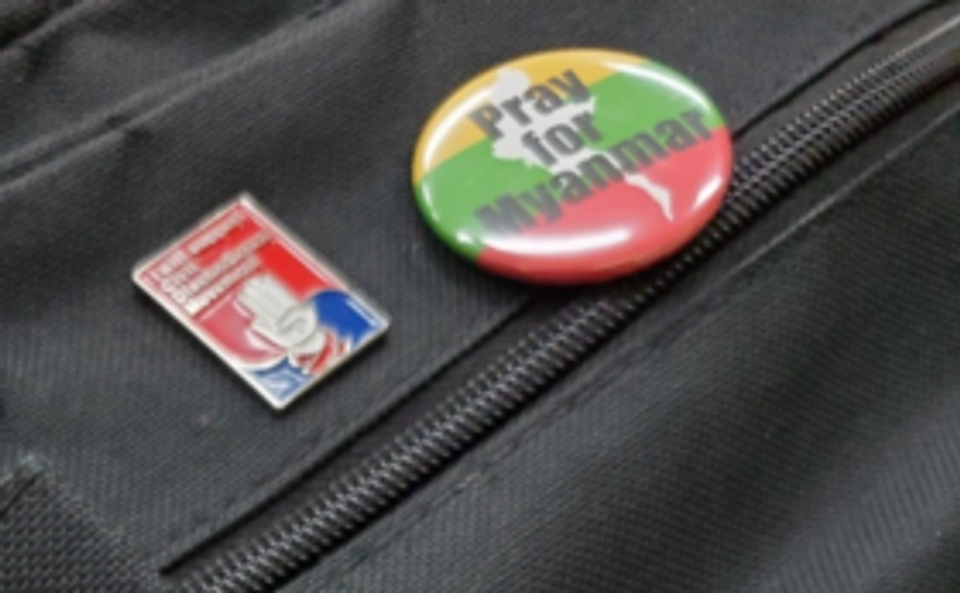 感謝と活動報告のメールを送ります。