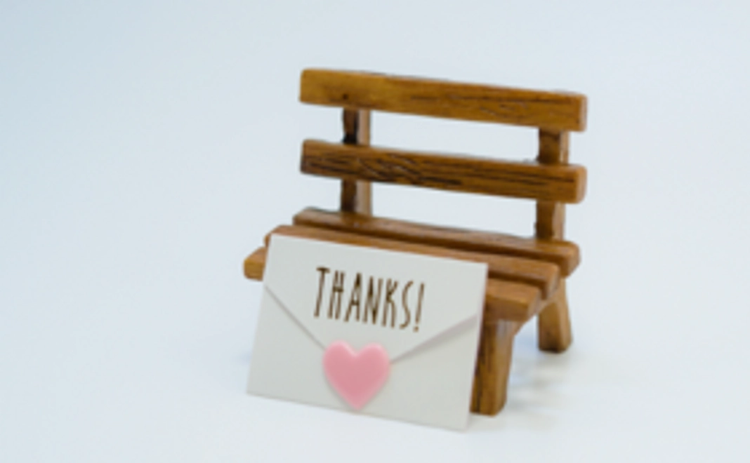 A.お礼メッセージとプロジェクトの結果報告