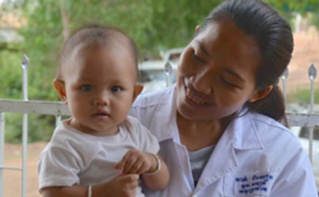 【カンボジア僻地の病院建設を応援！感謝状をお届け！】