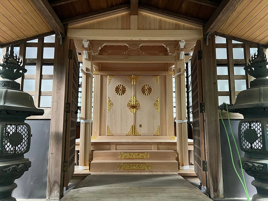 【6月〜8月　柱建てから御本殿完成まで】