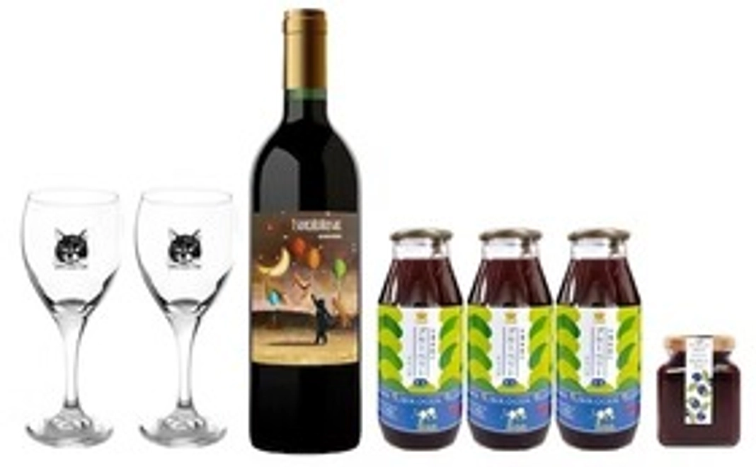ブルーベリーワイン(720mL)＋ブルーベリージュース(180mL)３本＋ブルーベリージャム(95g)＋ワイングラス２個