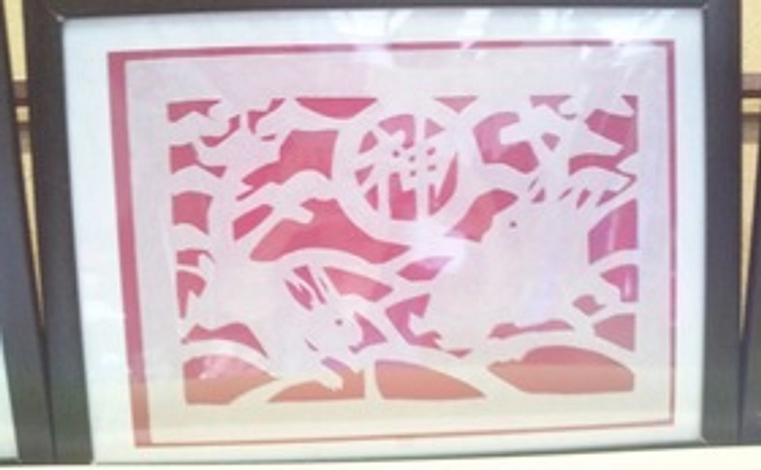 三作神楽の舞台で使用されるオリジナル切り絵をお届け！