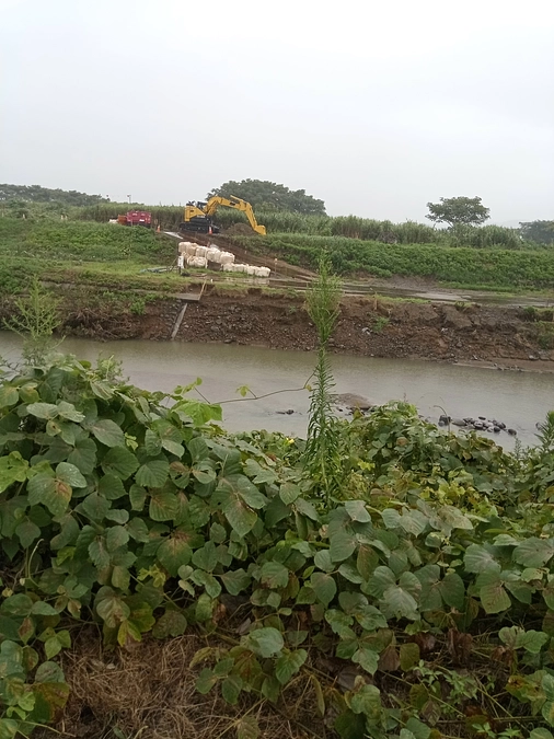 １年たち、やっと河川工事始まりました