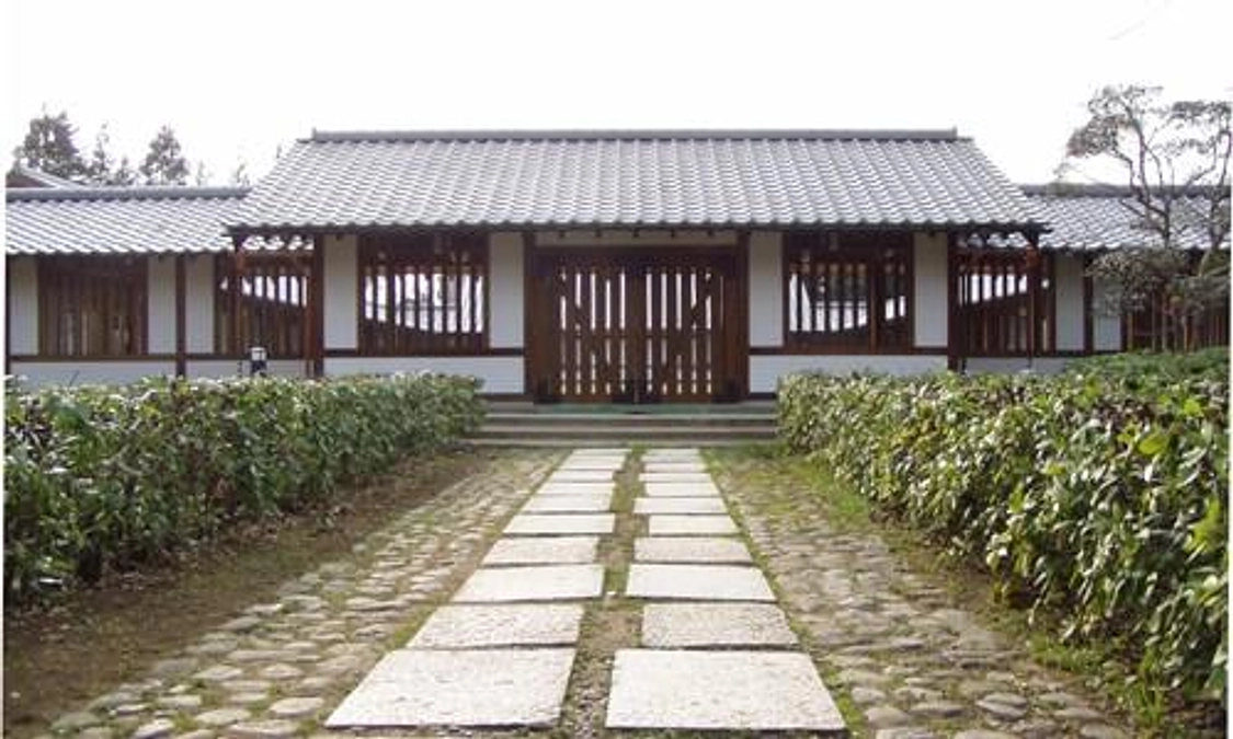 【支援実施報告①】開学記念館 空調設備の設置完了について