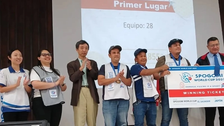 エルサルバドルの区役所チームのSPOGOMIワールドカップ旅費支援