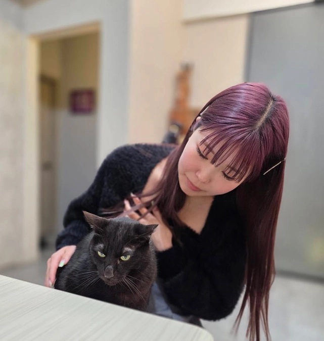 若いメンバーより応援メッセージ　遠くから猫たちのお世話来てくれます🐱