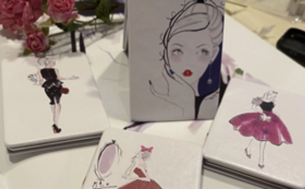 ファッションイラストレーターJojoYanさまのグッズ（ミラー）をプレゼントします