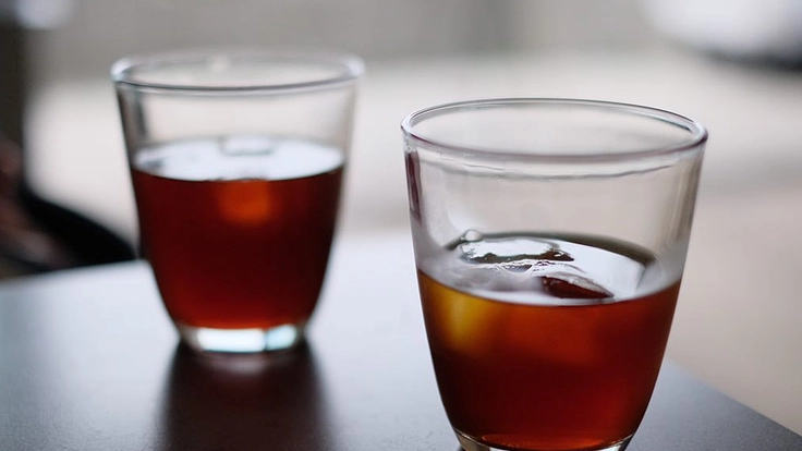 上山温泉街にコーヒーと日本酒が愉しめるスタンドを作る