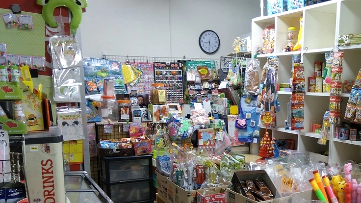 博多の小さな駄菓子屋の存続を助けて頂けないでしょうか？