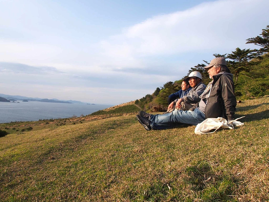 三上ルートの山道