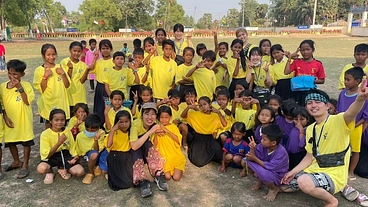 Tシャツのバトンを繋げよう～日本からカンボジアへ笑顔のバトンパス～ のトップ画像