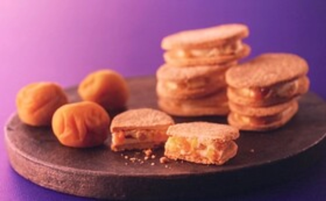 黄金のバターサンドと甘泉堂の羽二重餅