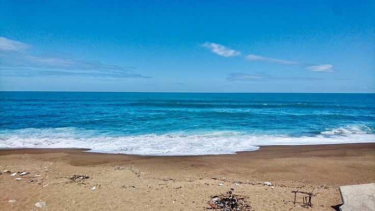 海を眺めながら愛犬と一緒に楽しめるプライベートキャンプ場を作りたい