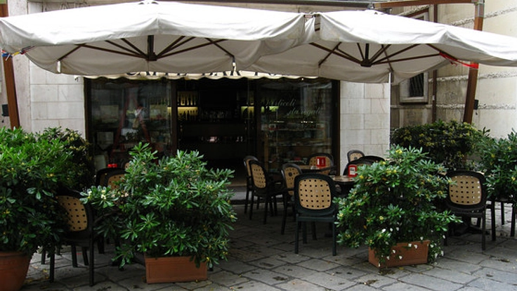 谷津遊路商店街を盛り上げるオープンカフェを誕生させたい！！